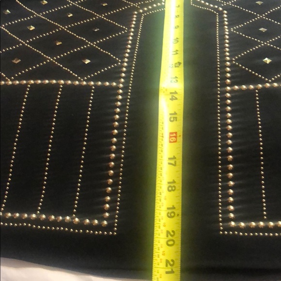 New!😃❤️ Honey punch black blouse. - Picture 9 of 10